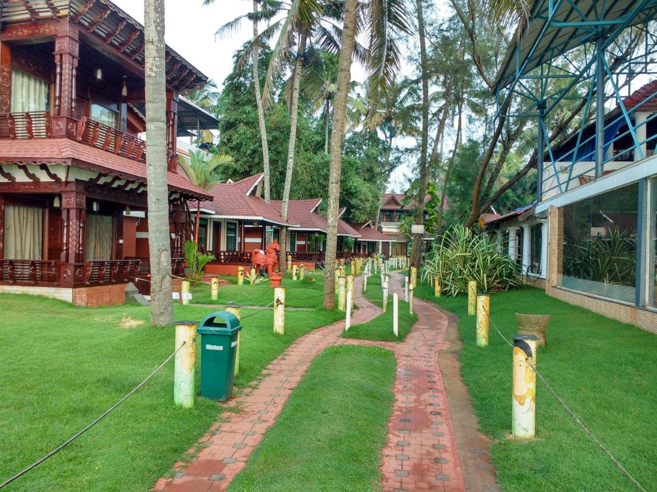 Clafouti Beach Resort - A Seafacing Resort Varkala Exteriör bild